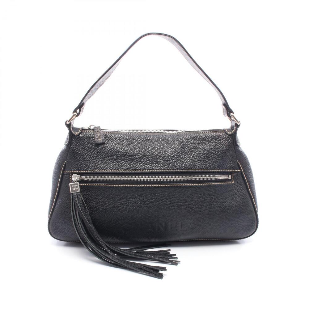 Chanel shoulder bag leather black